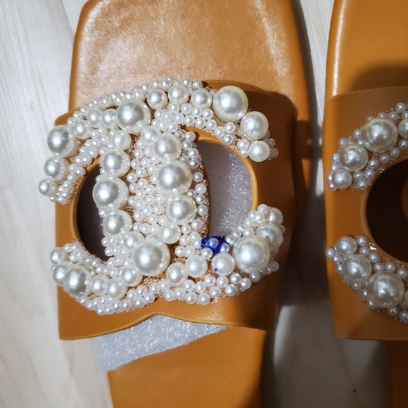 Fashion 'Pearl' Sandals - Picture 7 of 7